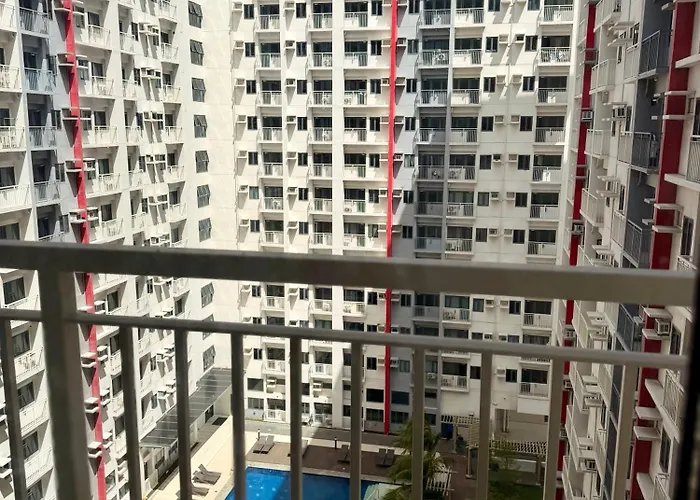 Blessed Dwelling - Modern With Wi-fi, Tv & Kitchen, 30 Min To Naia Airport
